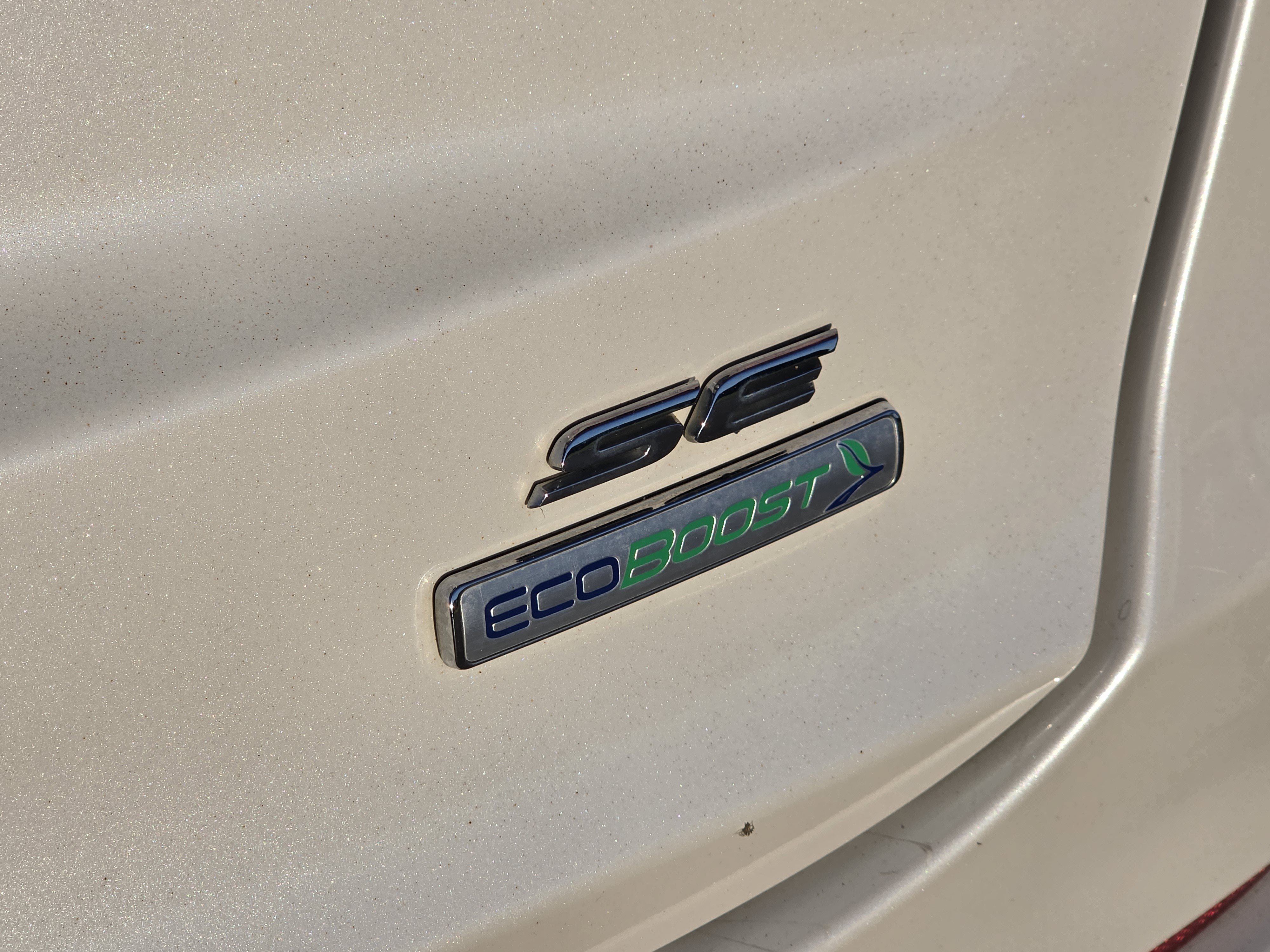Used 2019 Ford Fusion SE w/ Equipment Group 151A FWD image 8