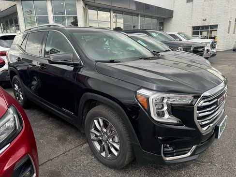 Certified 2024 GMC Terrain SLT AWD/4WD image 1