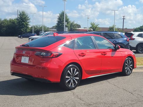 Certified 2022 Honda Civic EX-L image 3