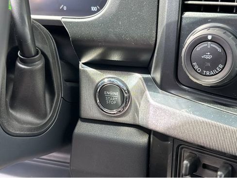 New 2025 Ford F250 Platinum image 27