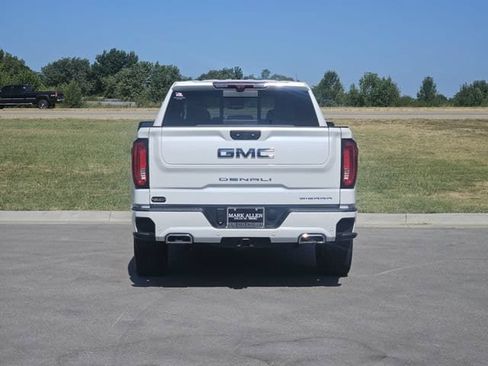 Used 2024 GMC Sierra 1500 Denali Ultimate AWD/4WD image 6