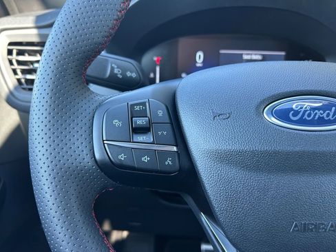 Used 2023 Ford Escape ST-Line w/ Tech Pack #1 image 17