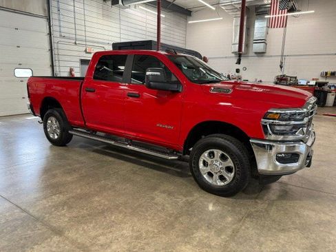 Used 2026 RAM 2500 Big Horn AWD/4WD image 6
