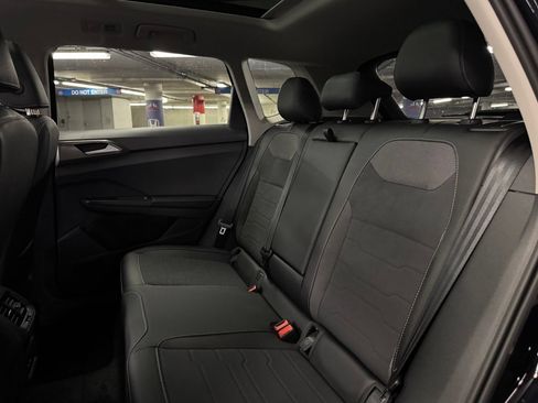 New 2026 Volkswagen Taos SE AWD/4WD image 21