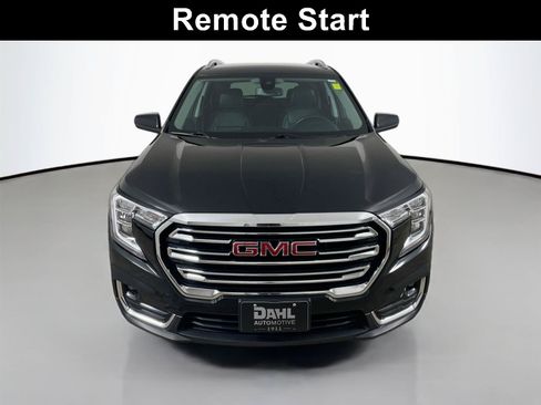 Used 2024 GMC Terrain SLT AWD/4WD image 3