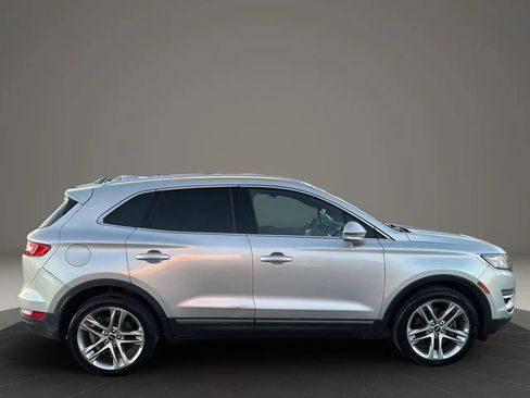 Used 2017 Lincoln MKC Reserve image 5