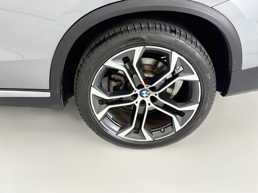 Certified 2025 BMW X5 xDrive40i AWD/4WD image 30
