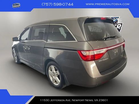 Used 2013 Honda Odyssey Touring Elite image 2