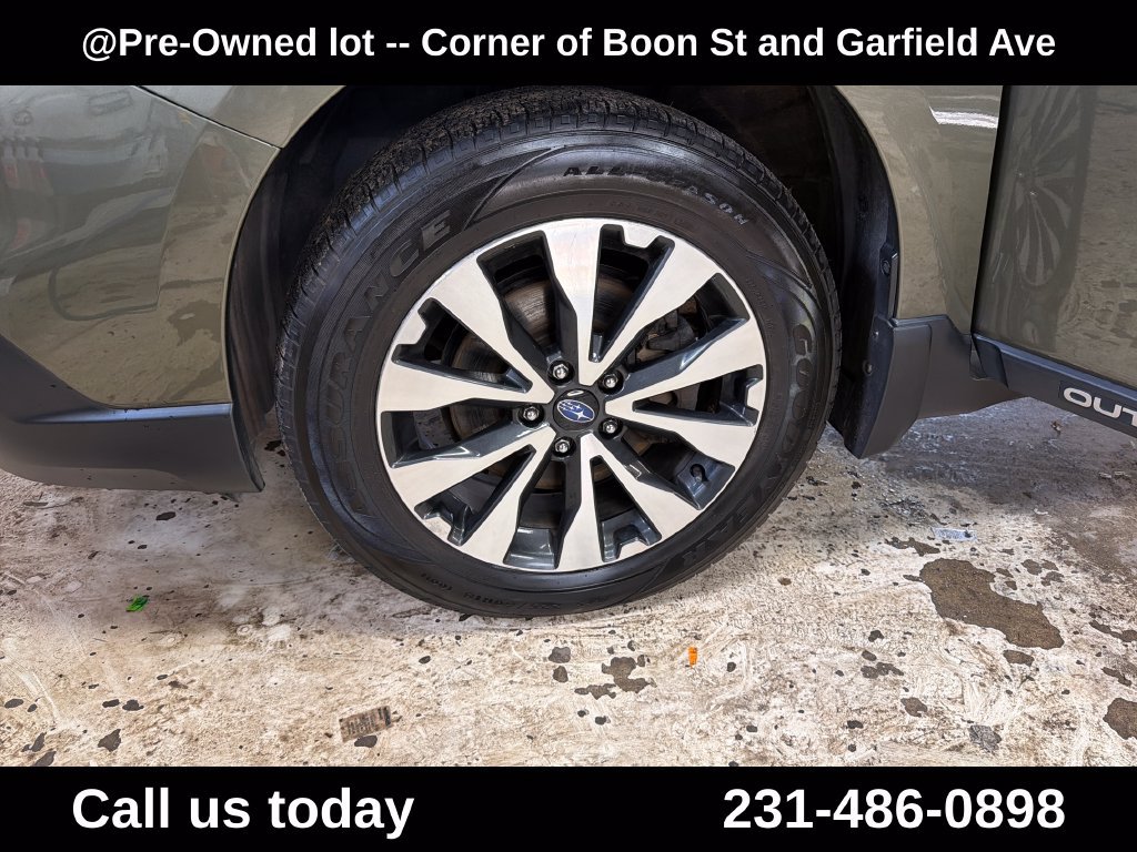 Used 2015 Subaru Outback 2.5i Limited AWD/4WD image 11