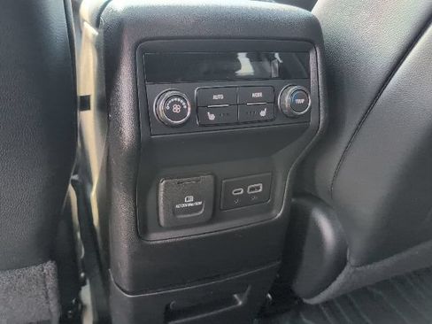 Used 2023 GMC Acadia AT4 w/ Technology Package AWD/4WD image 43