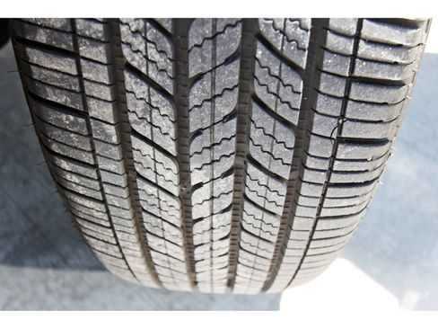 Certified 2025 Nissan Kicks SV image 31