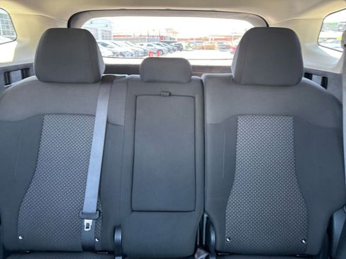 Used 2025 Kia Sportage LX FWD image 38