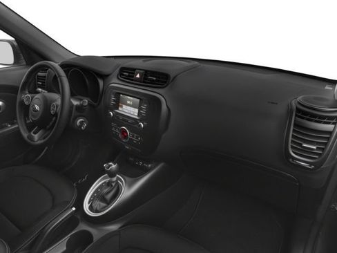 Used 2017 Kia Soul + FWD image 13