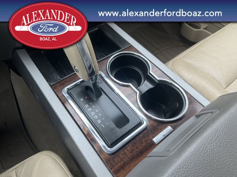 Used 2013 Ford Expedition XLT image 24