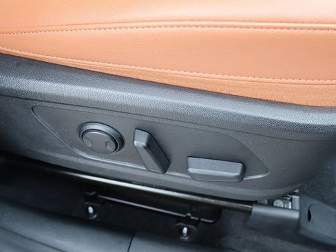 Used 2023 Kia Sorento SX Prestige image 40