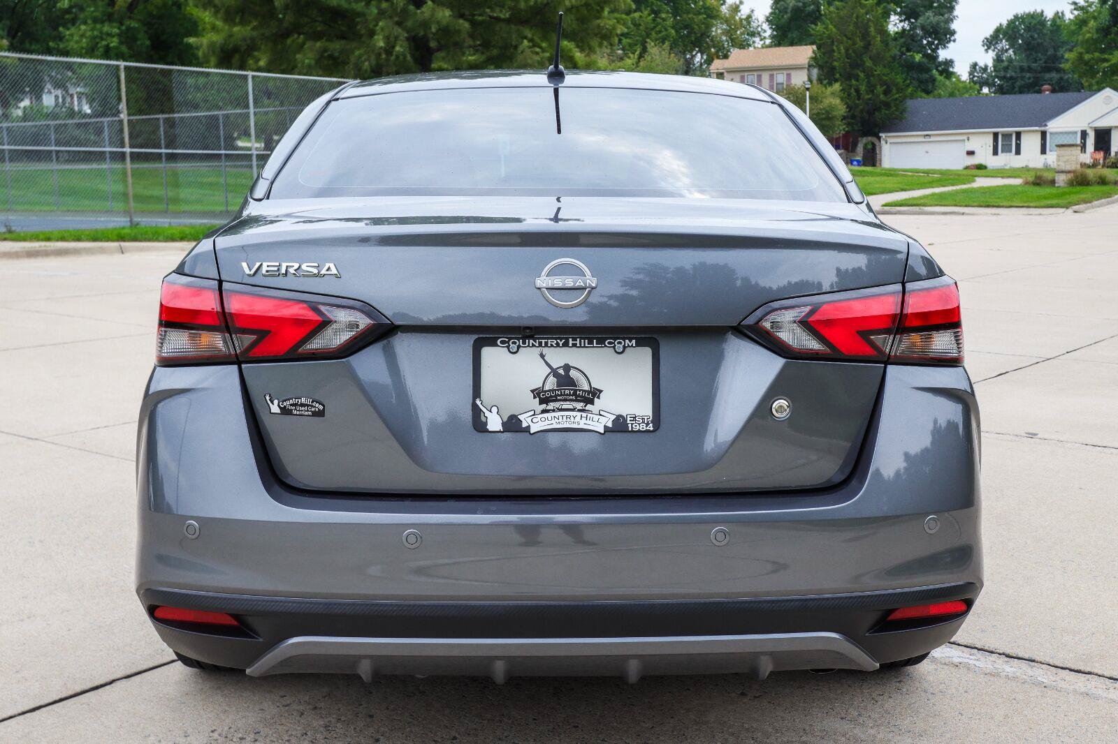 Used 2023 Nissan Versa S w/ Trunk Package FWD image 14