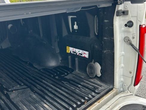 Used 2022 Ford F150 Lariat w/ Equipment Group 502A High image 14