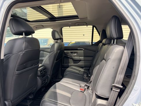Used 2023 Honda Pilot Touring image 29