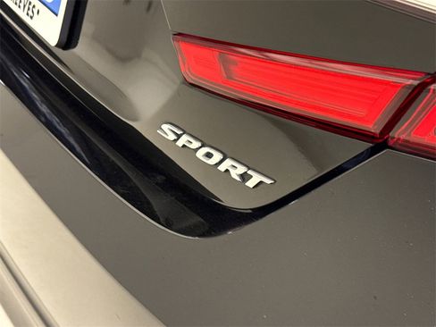 Certified 2022 Honda Accord Sport image 11