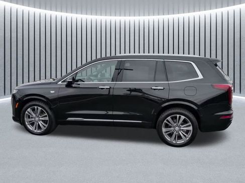 Used 2024 Cadillac XT6 Premium Luxury AWD/4WD image 7