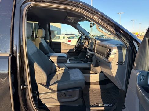 Certified 2022 Ford F150 XLT w/ Equipment Group 302A High image 20