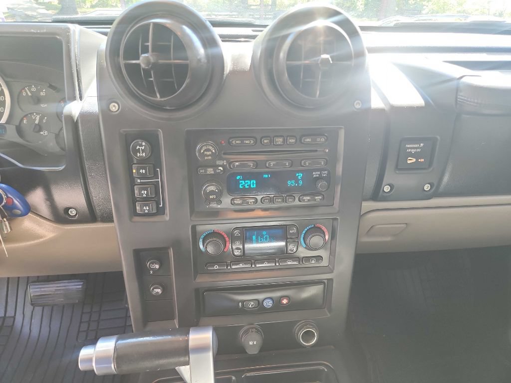 Used 2007 HUMMER H2 SUT AWD/4WD image 24