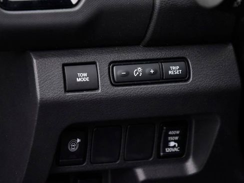 Used 2023 Nissan Frontier PRO-4X w/ Pro-4X Premium Package image 33