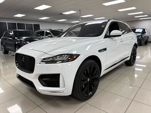 Used 2019 Jaguar F-PACE R-Sport image 8