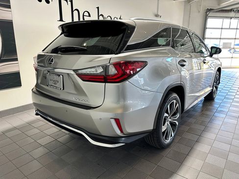 Used 2019 Lexus RX 350L w/ Premium Package image 4