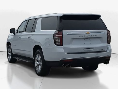 Used 2023 Chevrolet Suburban Premier image 7