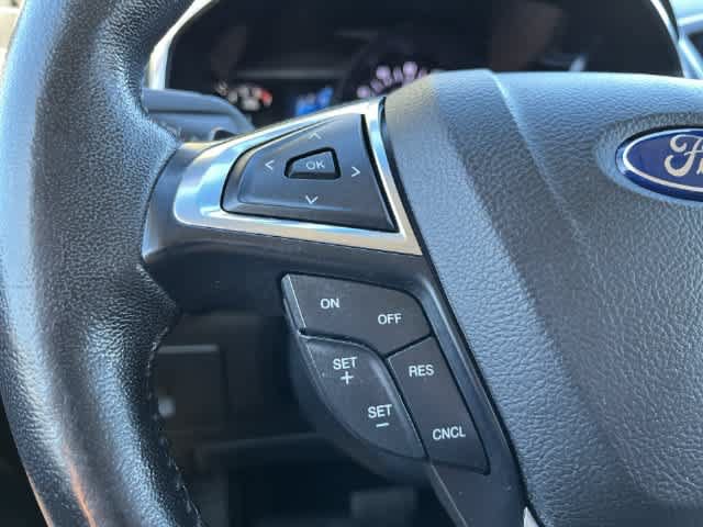 Used 2017 Ford Edge Titanium w/ Equipment Group 302A AWD/4WD image 22