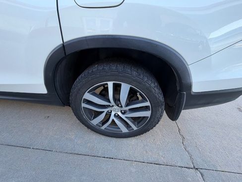 Used 2016 Honda Pilot Touring image 9