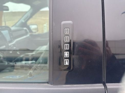 Used 2022 Ford F150 XLT w/ Equipment Group 302A High image 12