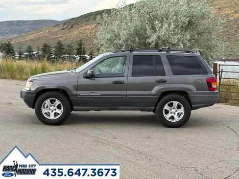 Used 2004 Jeep Grand Cherokee Laredo w/ Convenience Group AWD/4WD image 2