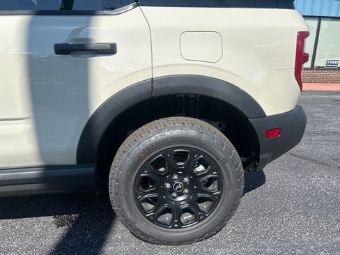New 2025 Ford Bronco Sport Badlands AWD/4WD image 9