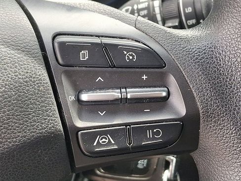 Used 2023 Hyundai Kona SE w/ Cargo Package AWD/4WD image 22