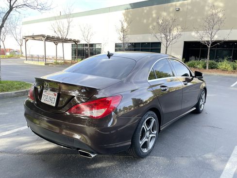 Used 2014 Mercedes-Benz CLA 250 4dr Sdn CLA 250 4MATIC image 7