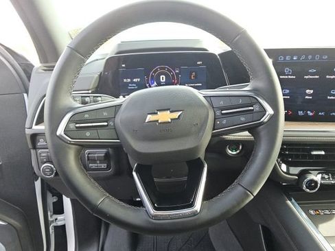 Used 2025 Chevrolet Tahoe High Country image 41