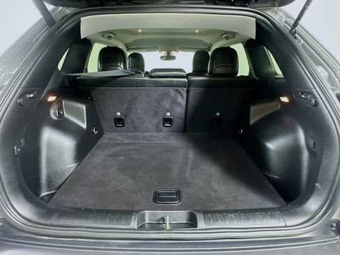 Used 2020 Jeep Cherokee Latitude Plus w/ Comfort/Convenience Group image 24