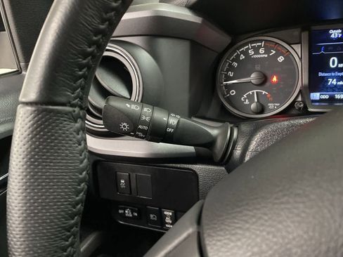 Used 2023 Toyota Tacoma TRD Off-Road w/ Black Out Package (TMS) image 24