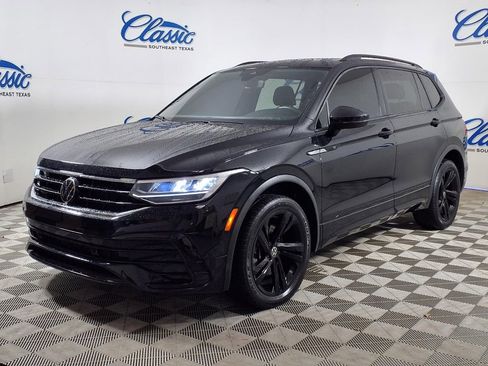 Used 2024 Volkswagen Tiguan SE R-Line image 3
