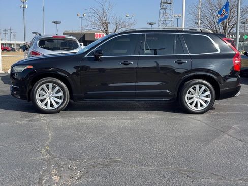 Used 2017 Volvo XC90 T6 Momentum w/ Vision Package image 8