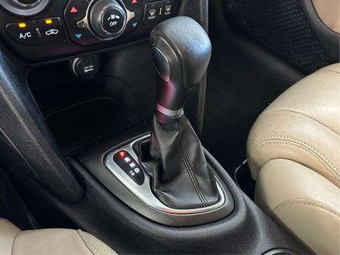 Used 2013 Dodge Dart Limited w/ Premium Group FWD image 43