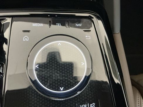 Certified 2024 BMW 530i w/ Premium Package image 15