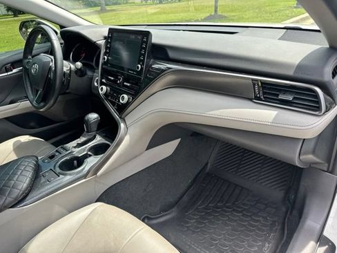 Used 2022 Toyota Camry XSE FWD image 26