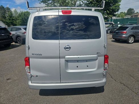 Used 2014 Nissan NV200 SV w/ Exterior Appearance Package FWD image 4