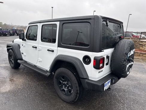 Used 2025 Jeep Wrangler Unlimited Sport AWD/4WD image 3