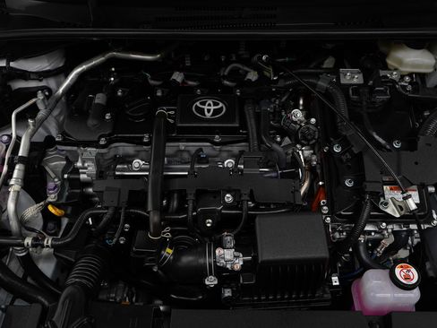 Used 2025 Toyota Corolla LE image 24