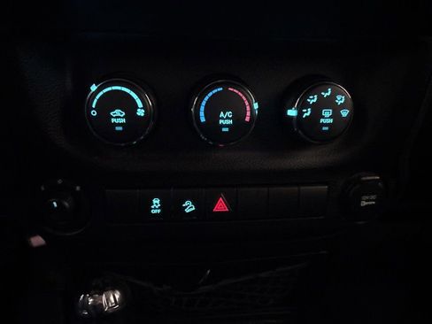 Used 2015 Jeep Wrangler Sport w/ Quick Order Package 24S image 18