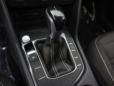 Used 2023 Volkswagen Tiguan S image 49